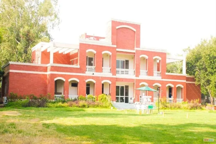 Gallery 4