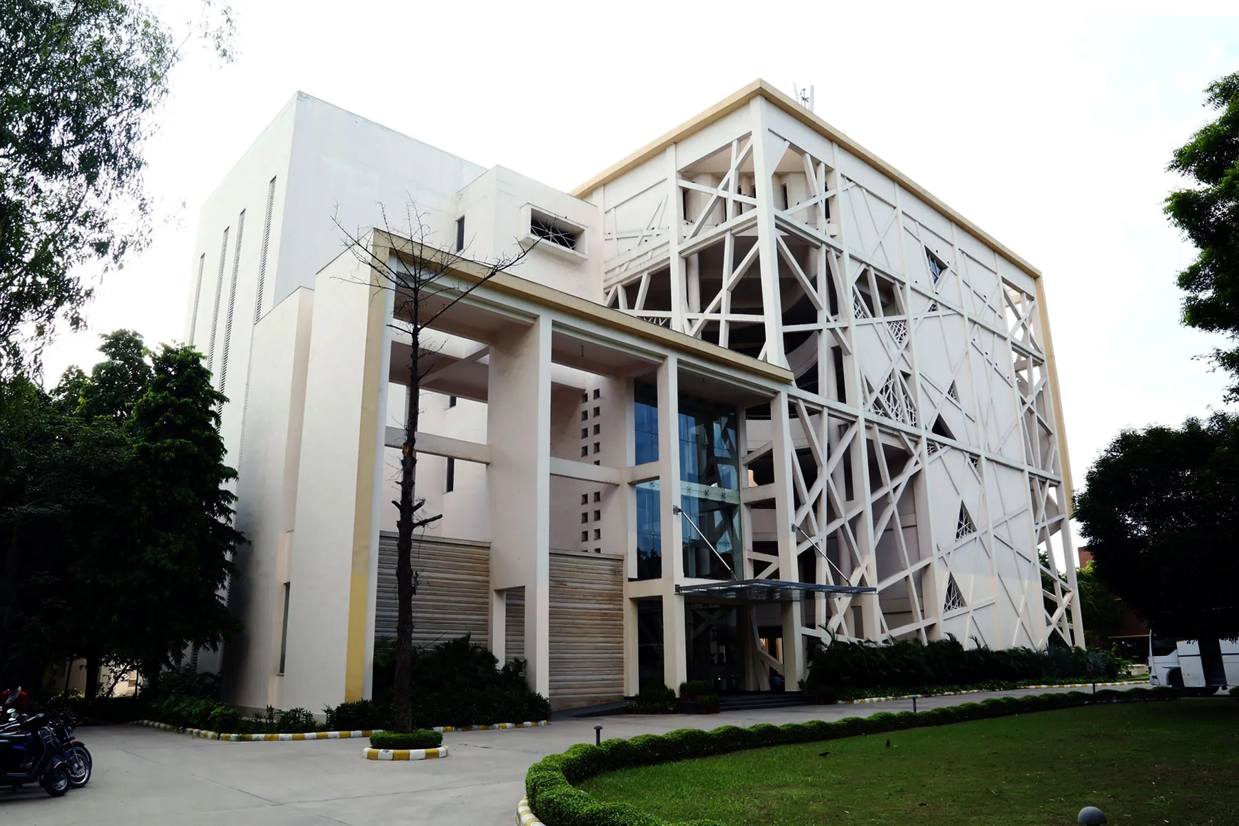 gallery 6