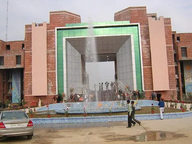 Gallery 4