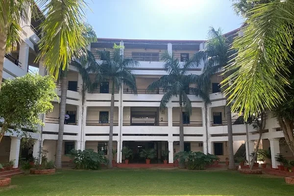 gallery 4