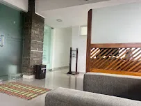 gallery 8