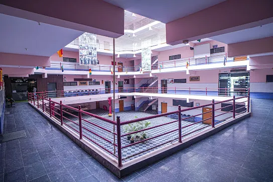 gallery 6
