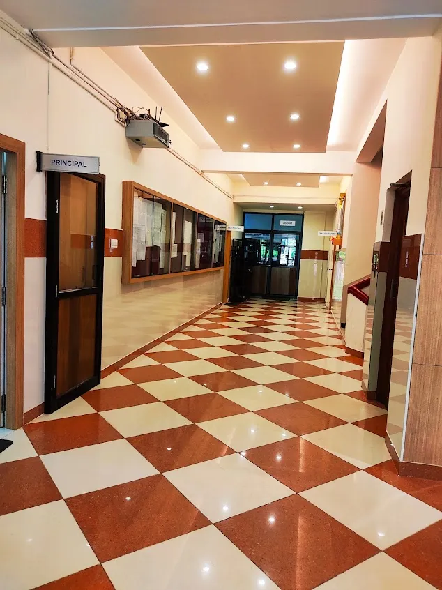 Gallery 5