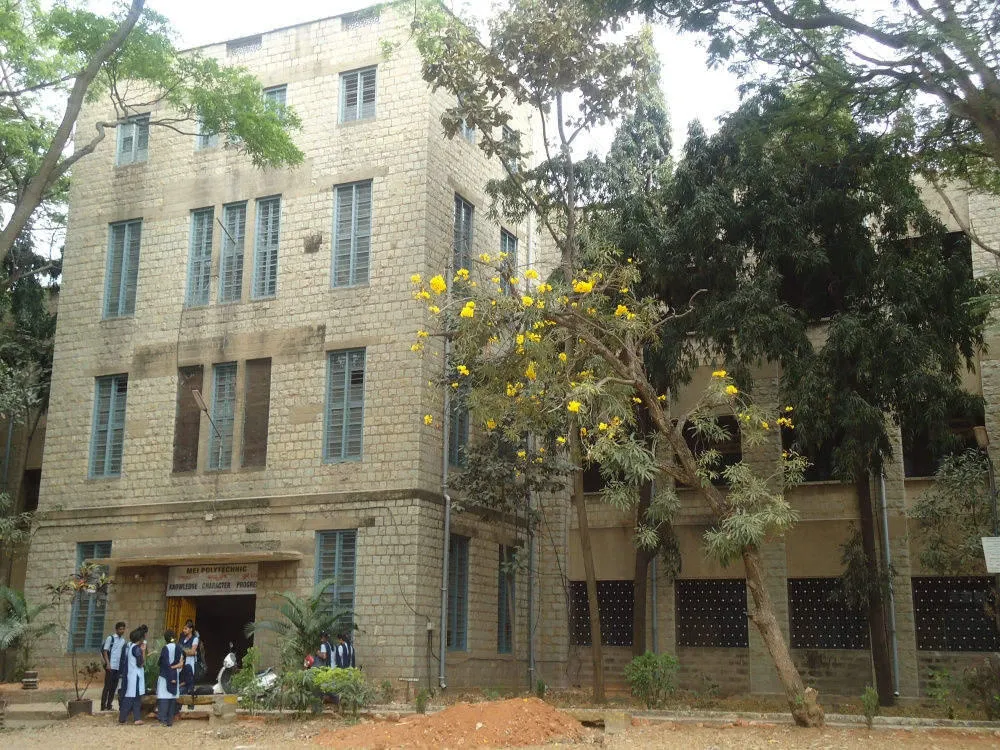 gallery 6