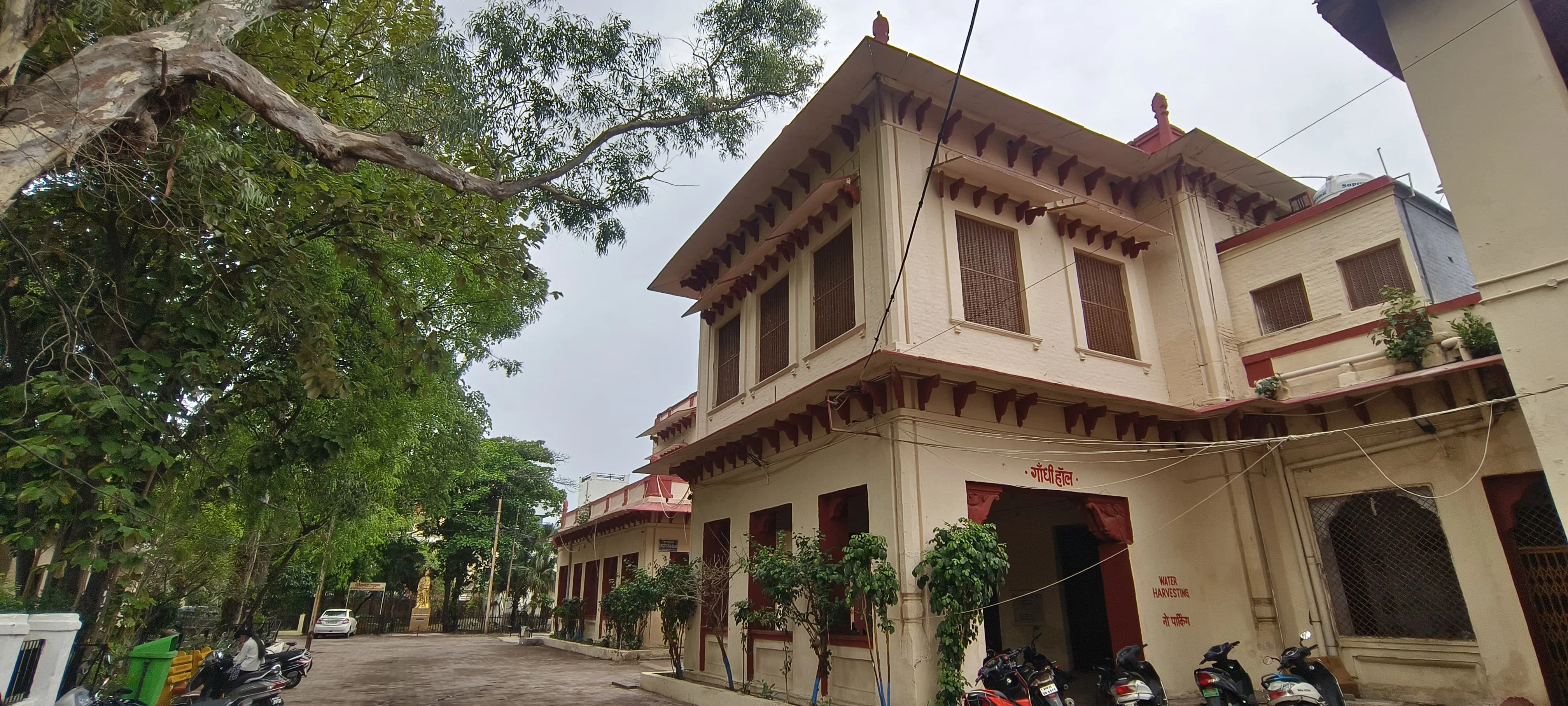 Gallery 5