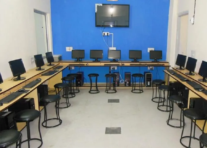 gallery 6