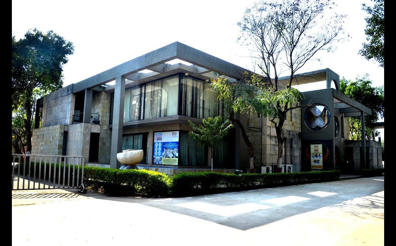gallery 6