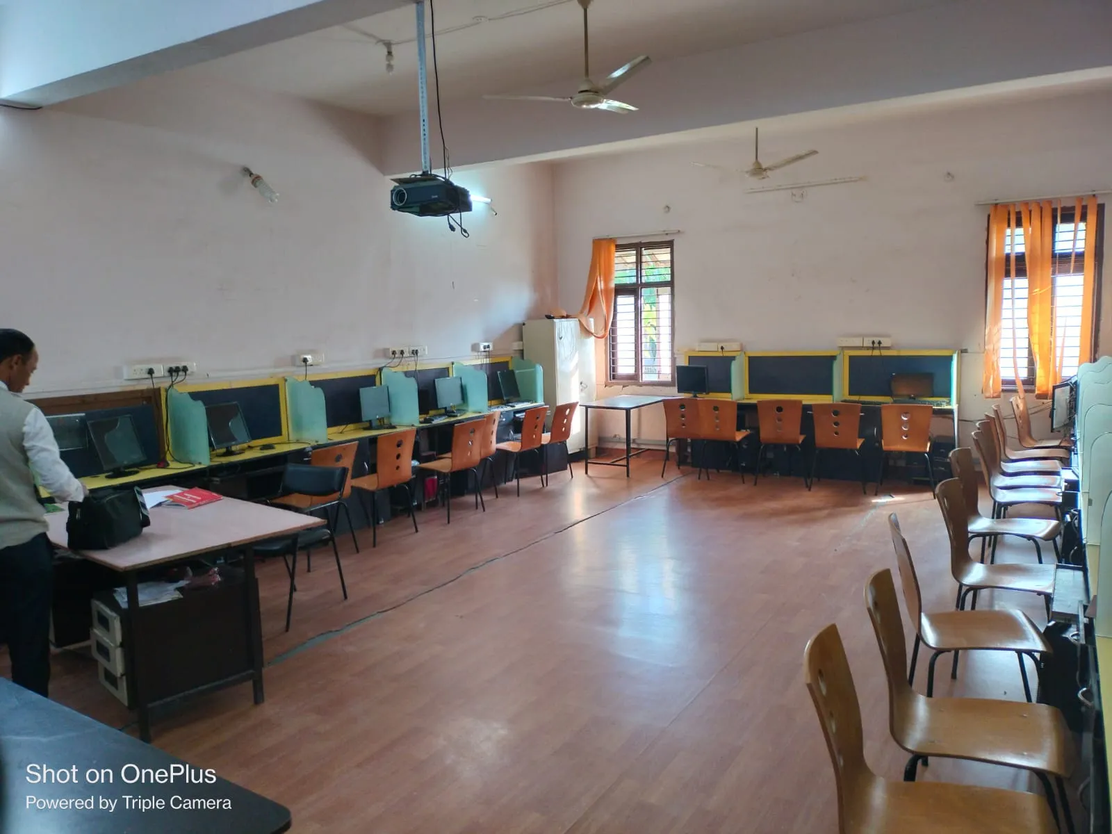 gallery 6