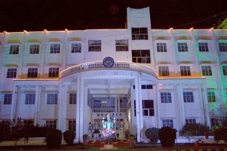 gallery 6