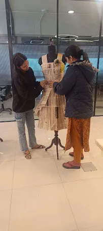 gallery 6