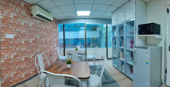 gallery 6
