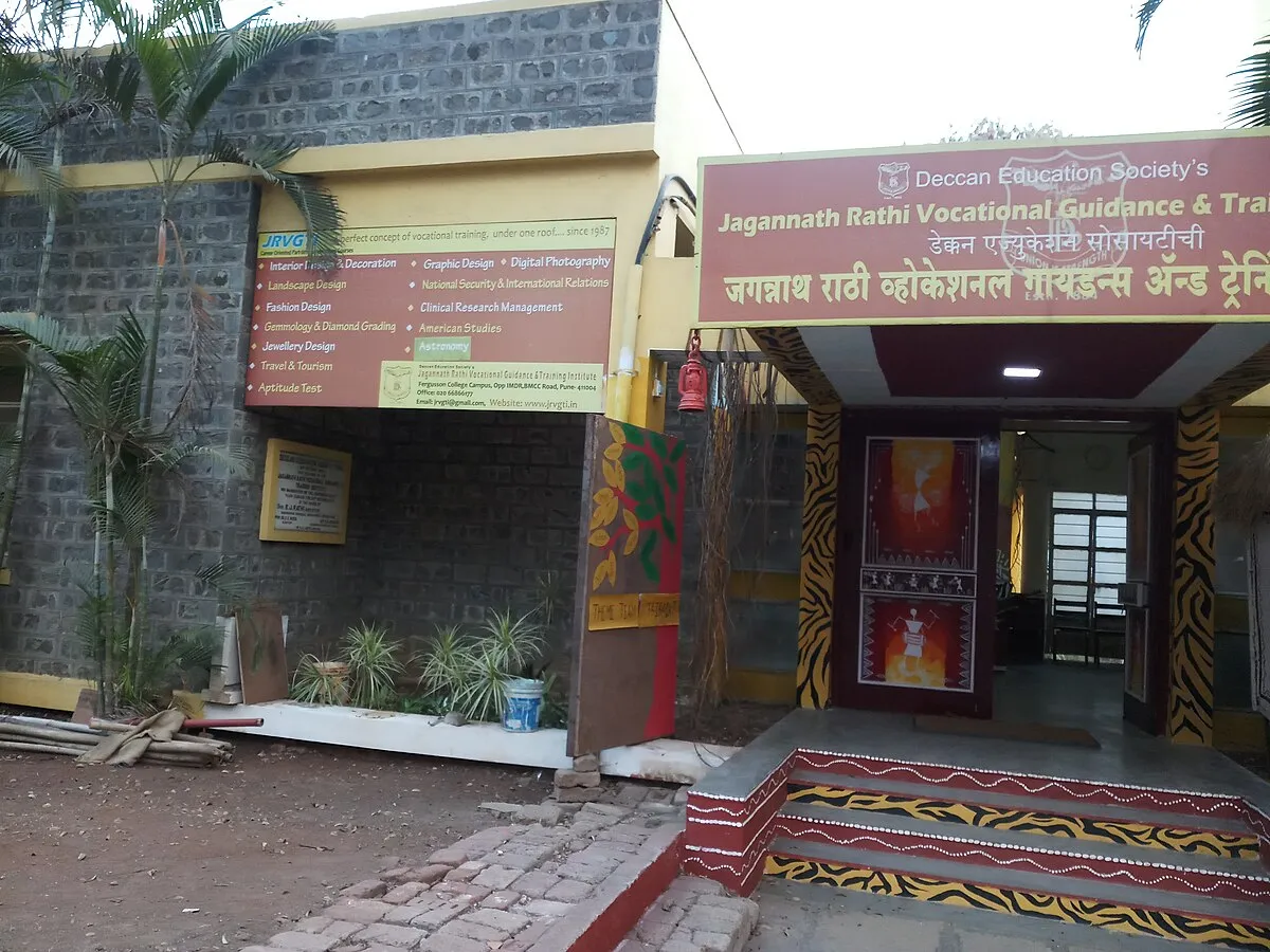 gallery 6