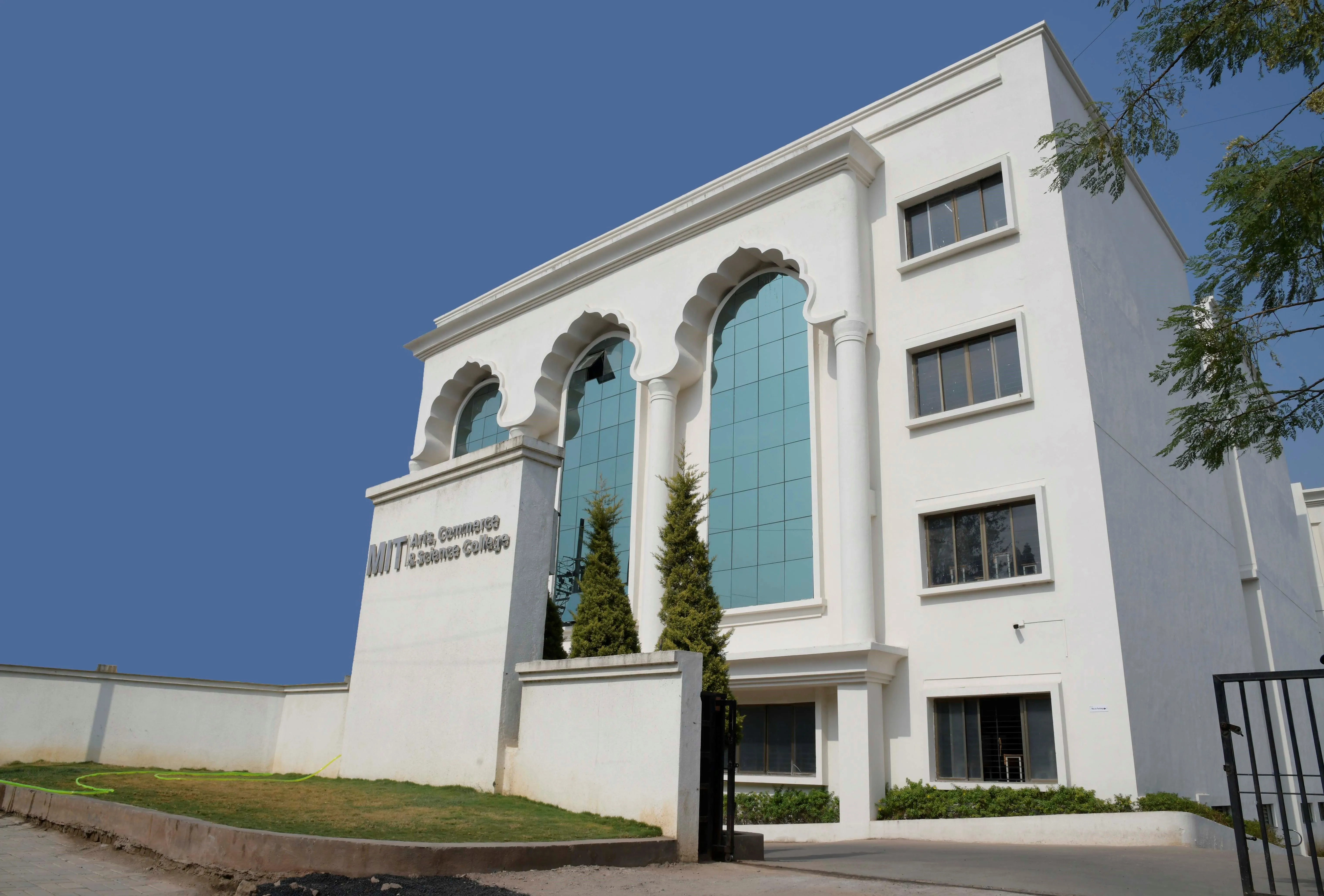 Gallery 4