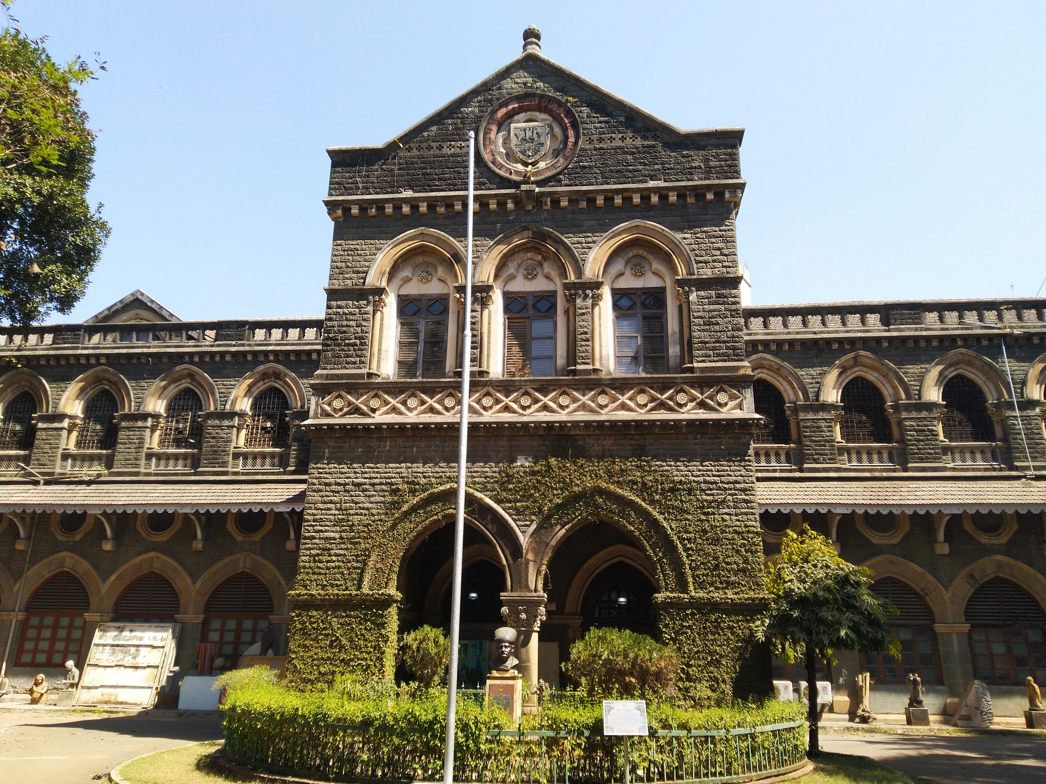 gallery 6