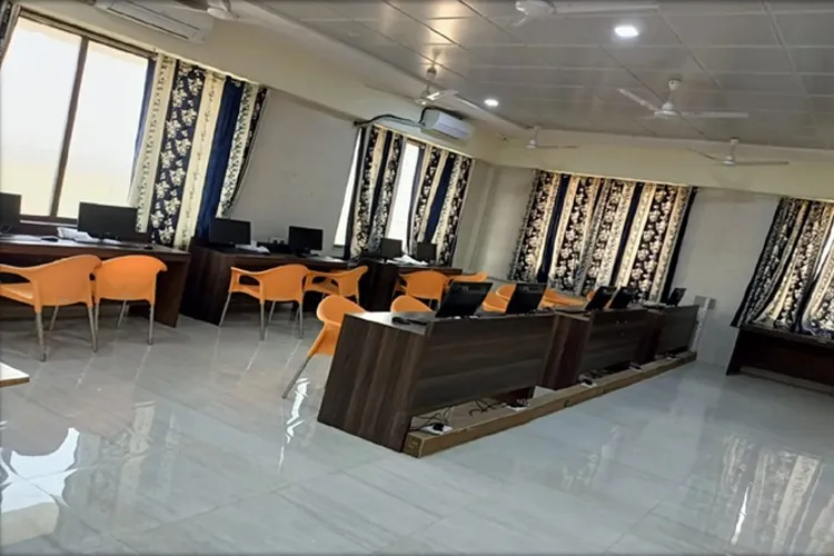 gallery 6