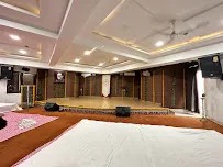 gallery 6