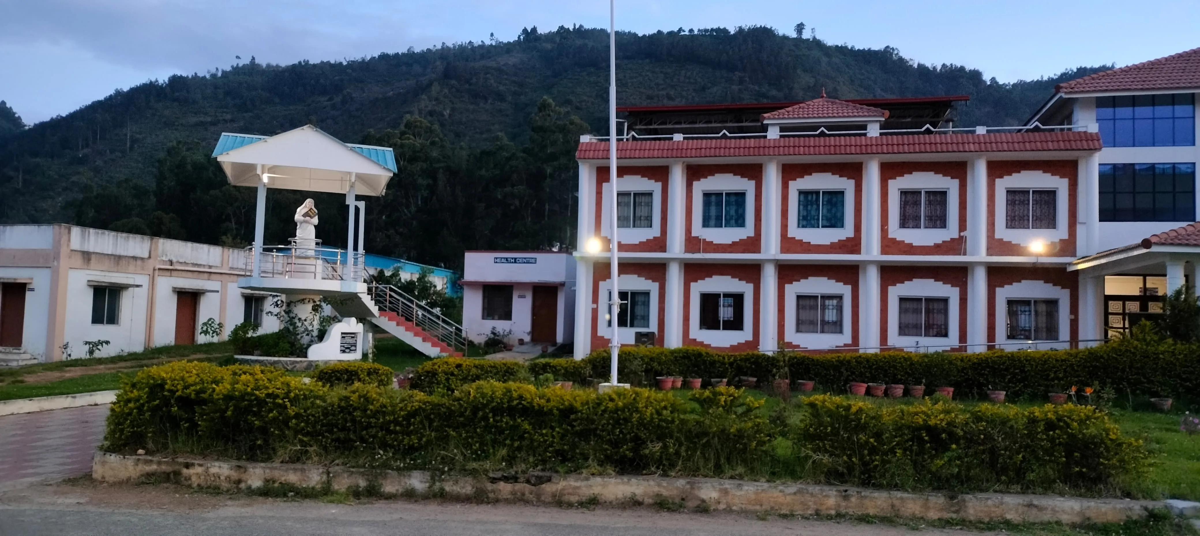 gallery 7