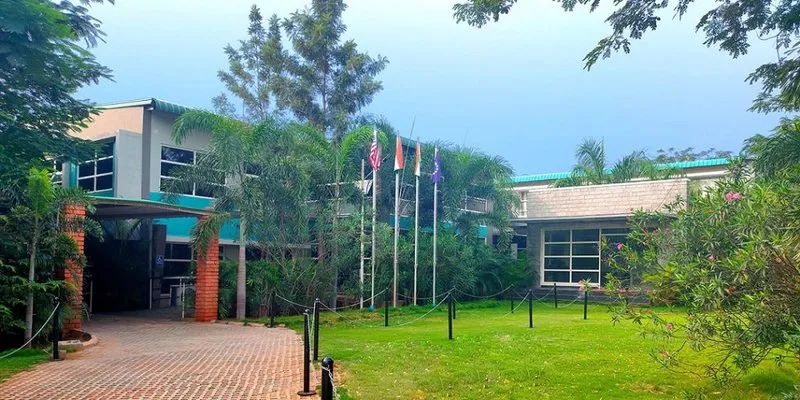 img-1