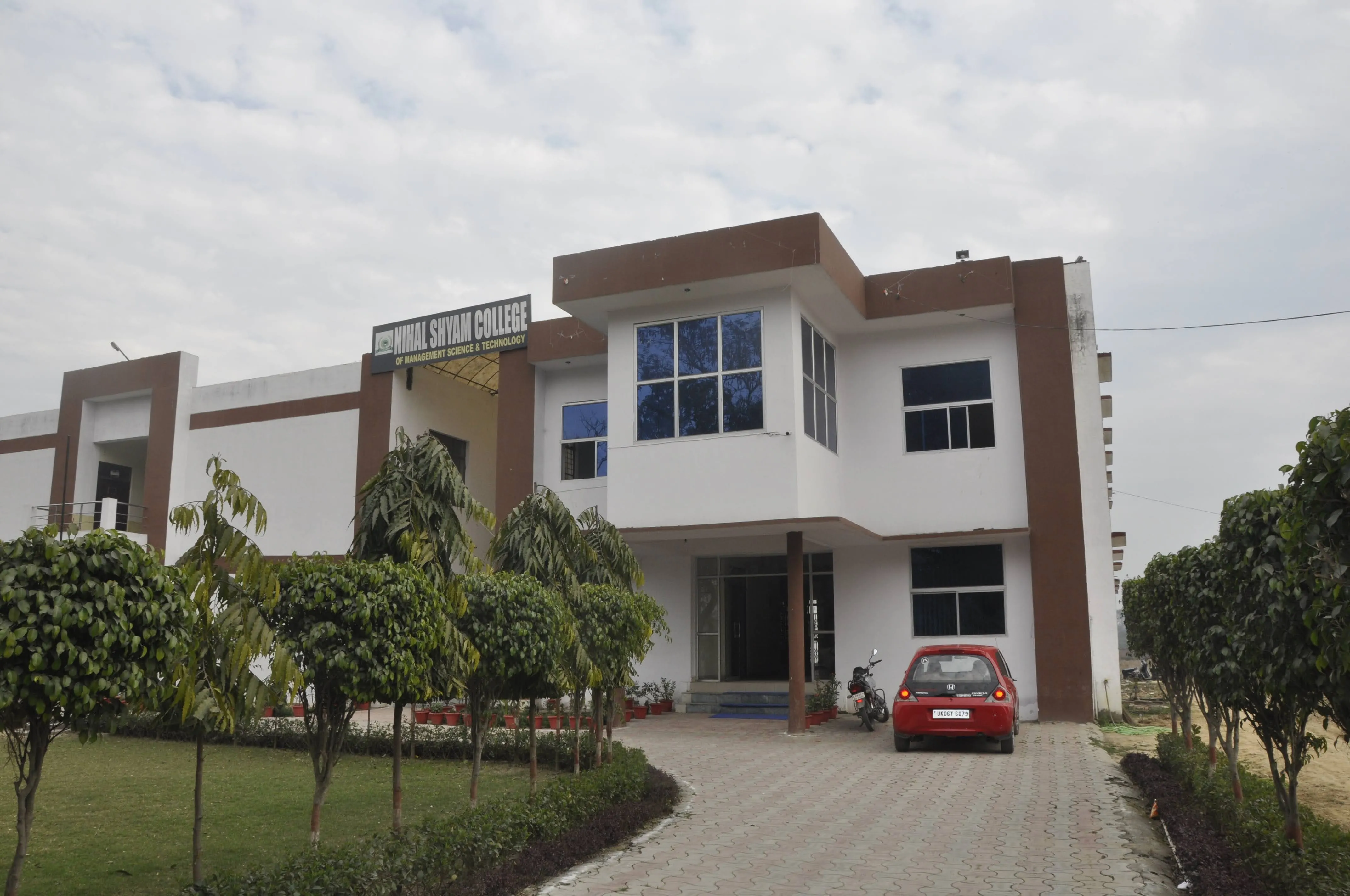gallery 6