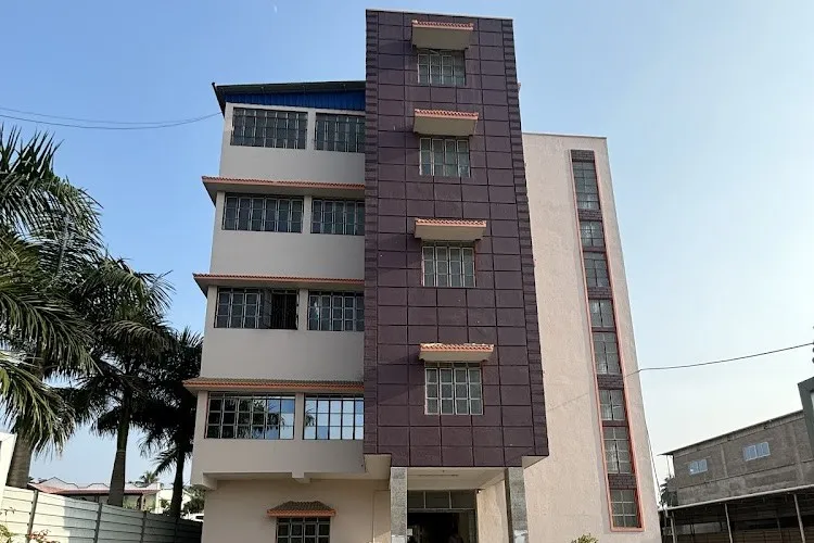 gallery 6