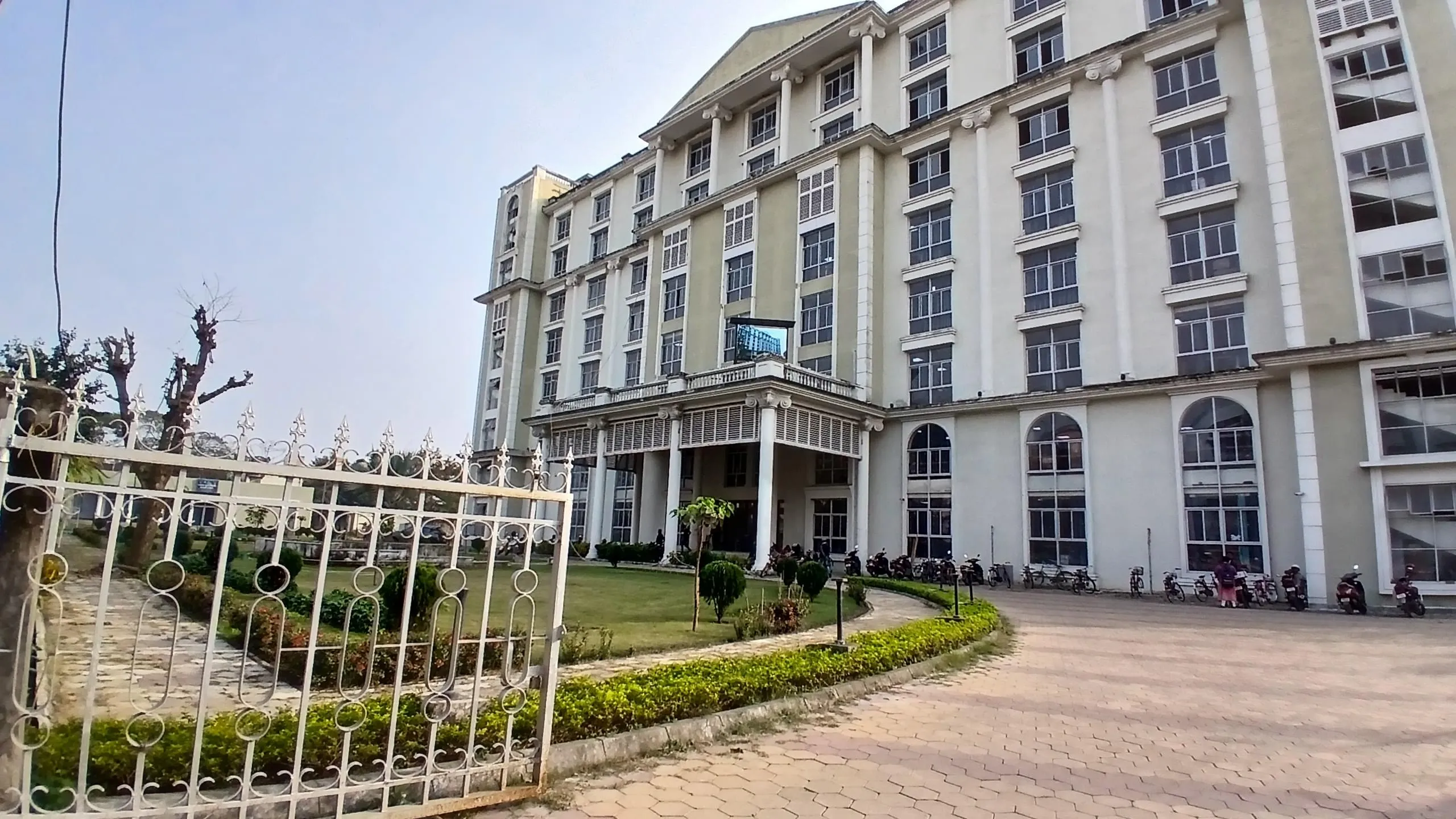 gallery 10