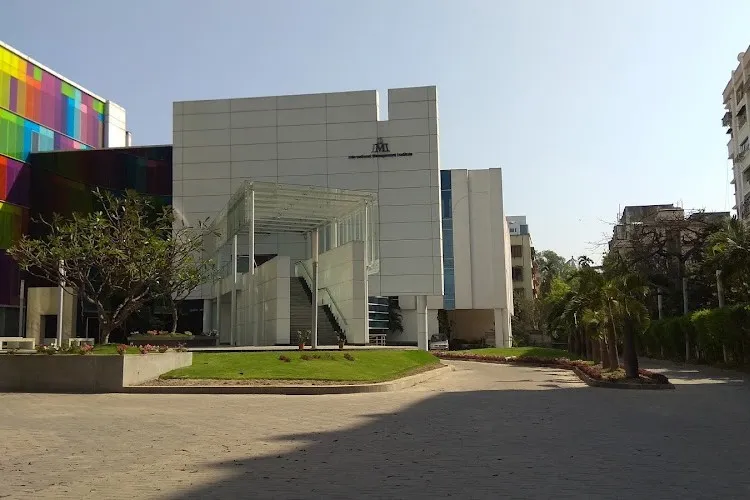 gallery 6