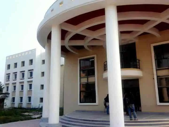 gallery 9