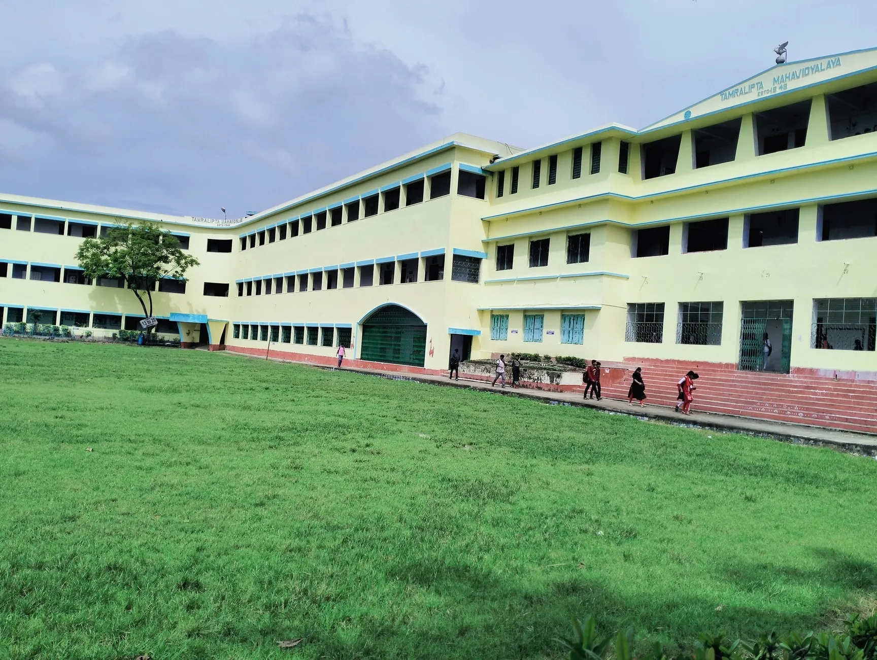 gallery 6
